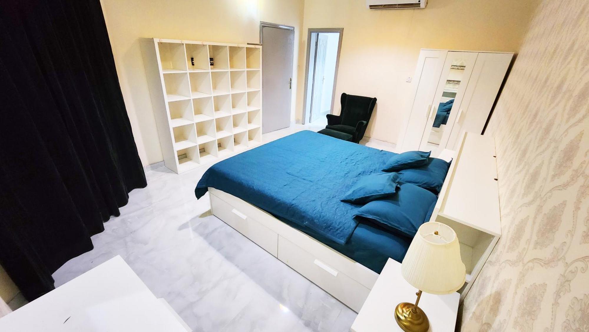 Moods Holiday Homes 艾因 外观 照片